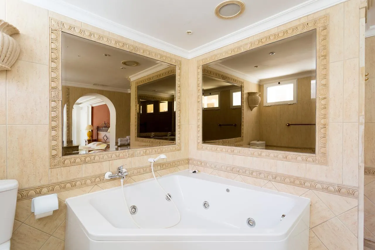 Apartmanhotel Liberty Cottage Tenerife Costa Adeje